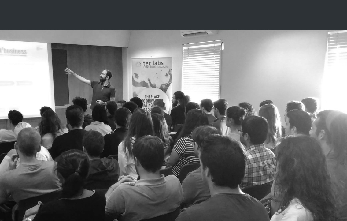 Bruno presenting to a full room of founders at Tec Labs